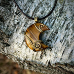 Ladda upp bild till gallerivisning, Tigeröga Handgjort Hänge