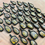 Ladda upp bild till gallerivisning, Halsband med ädelsten