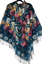 Load image into Gallery viewer, Mönstrad Poncho med Luva