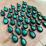 Ladda upp bild till gallerivisning, Halsband med ädelsten