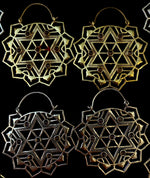 Ladda upp bild till gallerivisning, 12. Brons Örhängen med halv ädelstenar