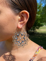 Ladda upp bild till gallerivisning, 12. Brons Örhängen med halv ädelstenar