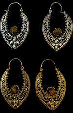 Ladda upp bild till gallerivisning, 7. Brons Örhängen med halv ädelstenar