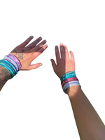 Load image into Gallery viewer, Silver Bangles – Indiska armband