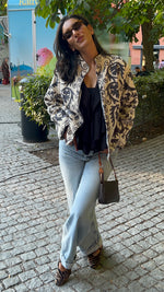 Load image into Gallery viewer, Embroidered jacket
