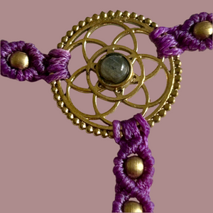 1. Flower of Life Handsmyckesarmband i makramé