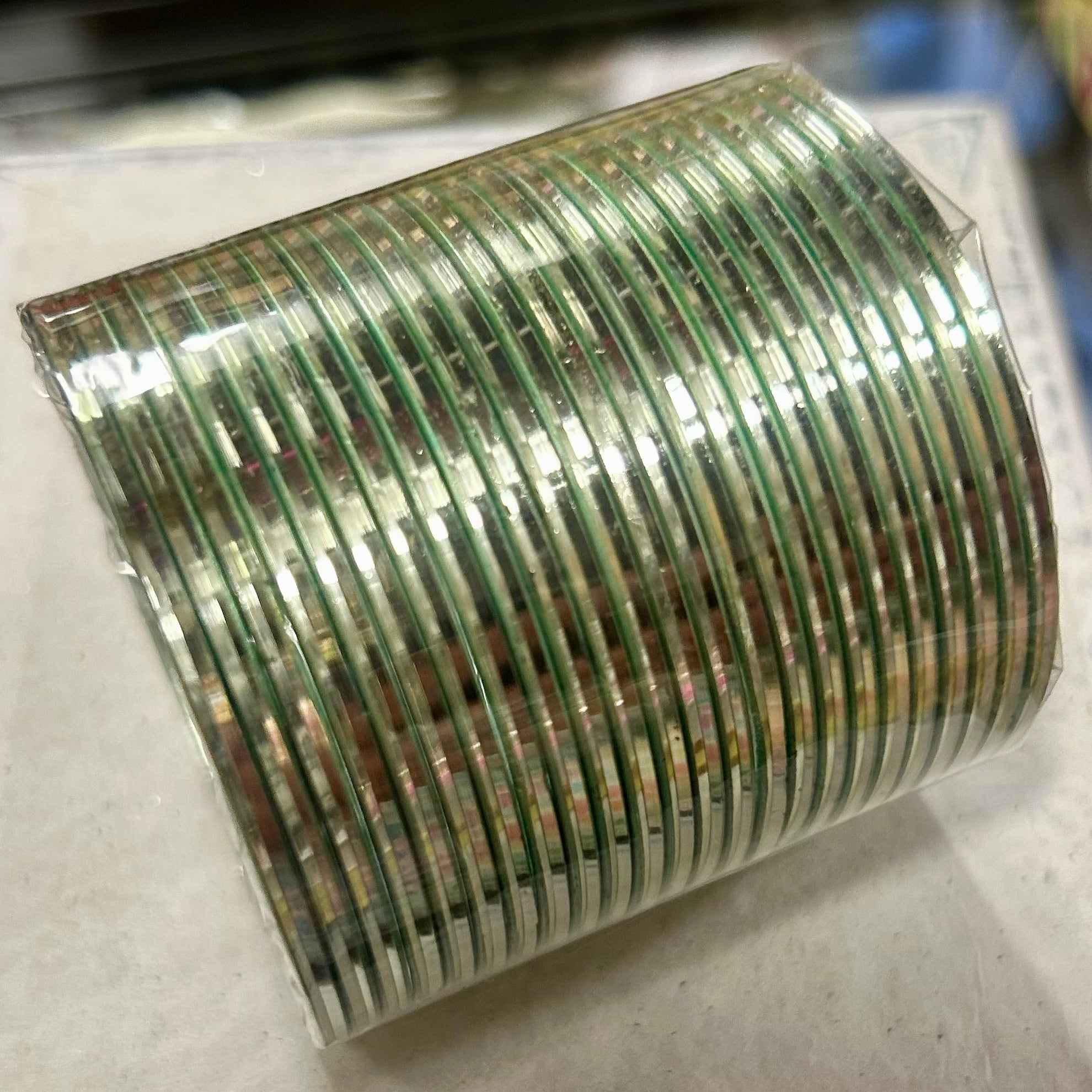 Xs Färgglada glansiga Bangles – Indiska armband 6 för 20 kr