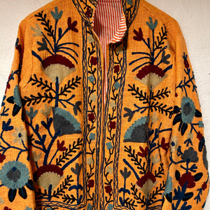 Broderad jacka
