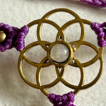 Ladda upp bild till gallerivisning, 4. Flower of Life Handsmyckesarmband i makramé
