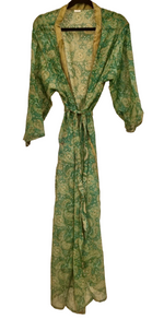 Ladda upp bild till gallerivisning, Siden Kimono - jag var en sari
