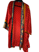 Load image into Gallery viewer, Kort kimono av återvunna saritygler, bild 11
