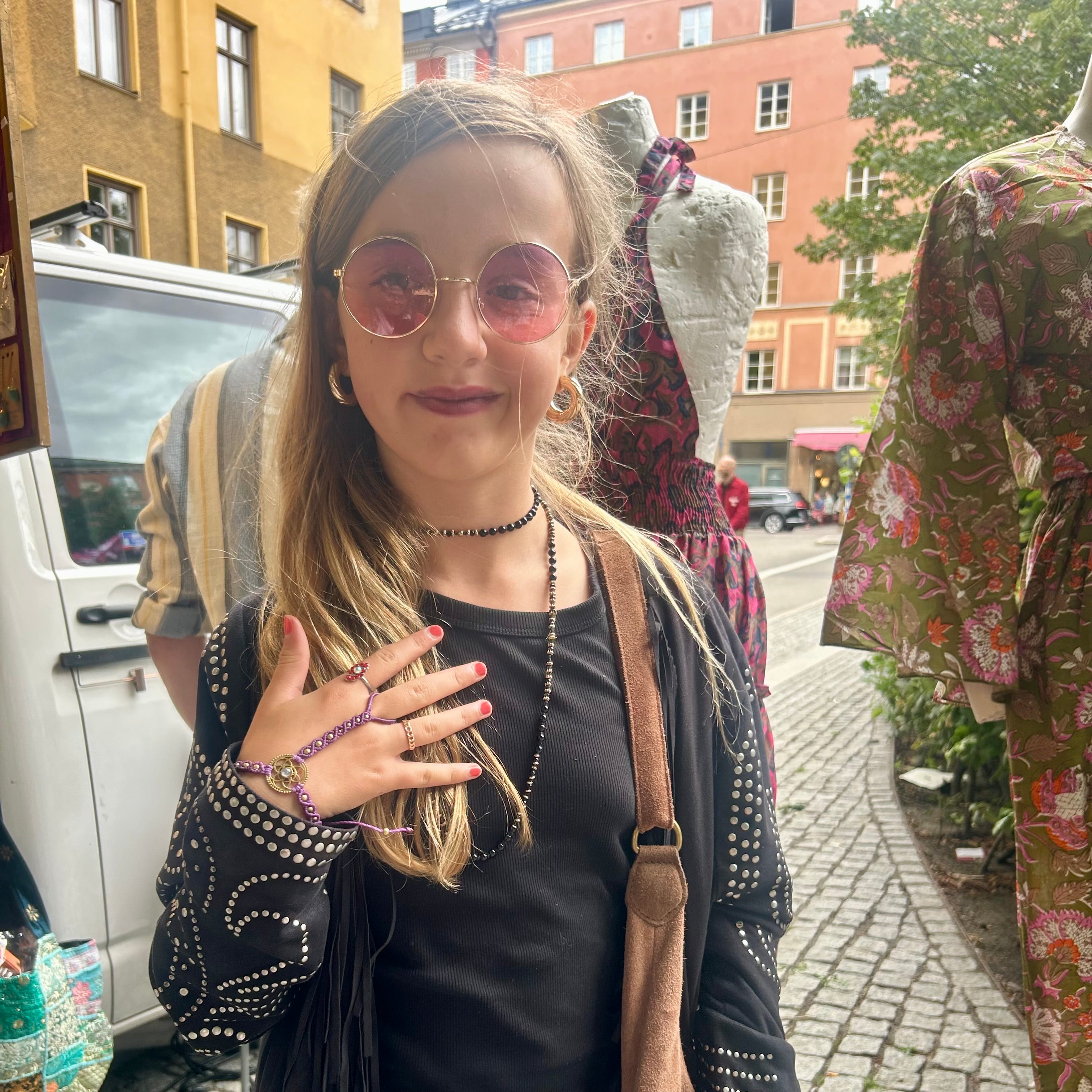 1. Flower of Life Handsmyckesarmband i makramé