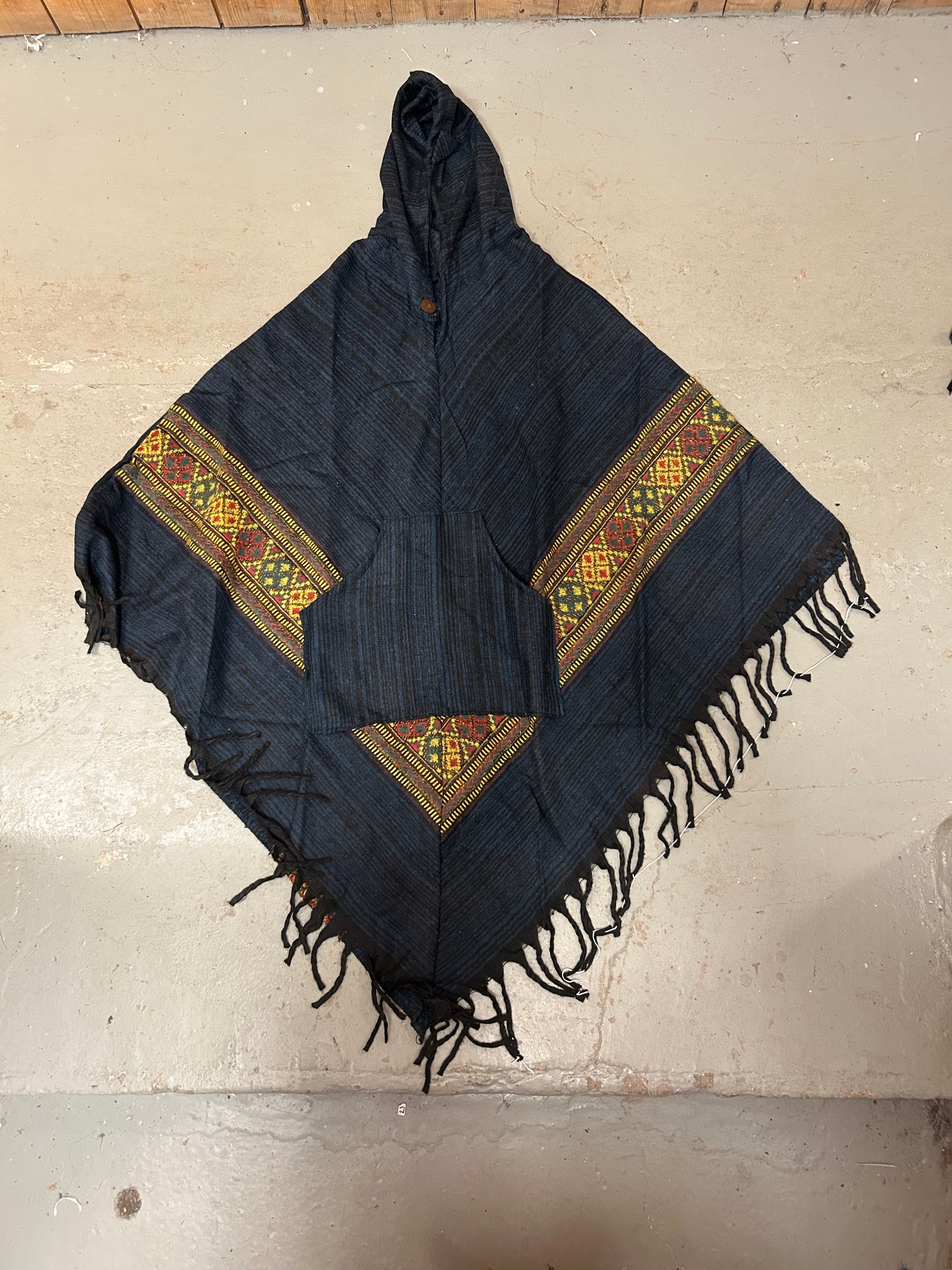 Randig Poncho med Luva