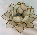 Ladda upp bild till gallerivisning, Ljushållare lotus blomma
