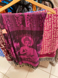 Sjal med Buddha finns endast i ceris rosa