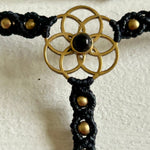 Ladda upp bild till gallerivisning, 4. Flower of Life Handsmyckesarmband i makramé
