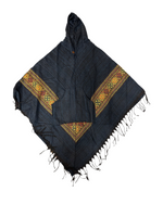 Ladda upp bild till gallerivisning, Randig Poncho med Luva
