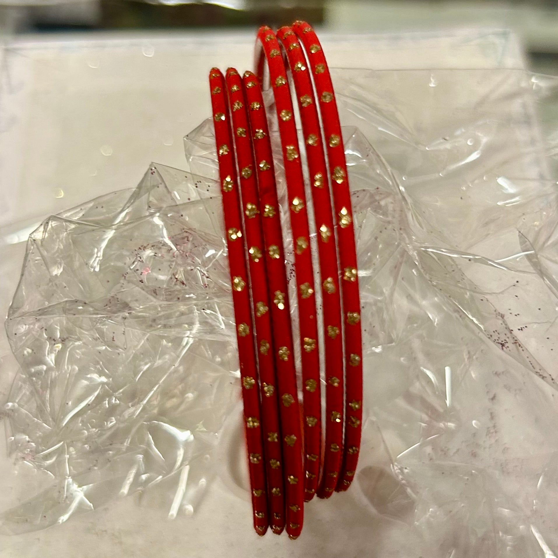 L Färgglada matta Bangles – Indiska armband 6 för 20 kr