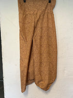 Load image into Gallery viewer, Sari beach pants with slit
