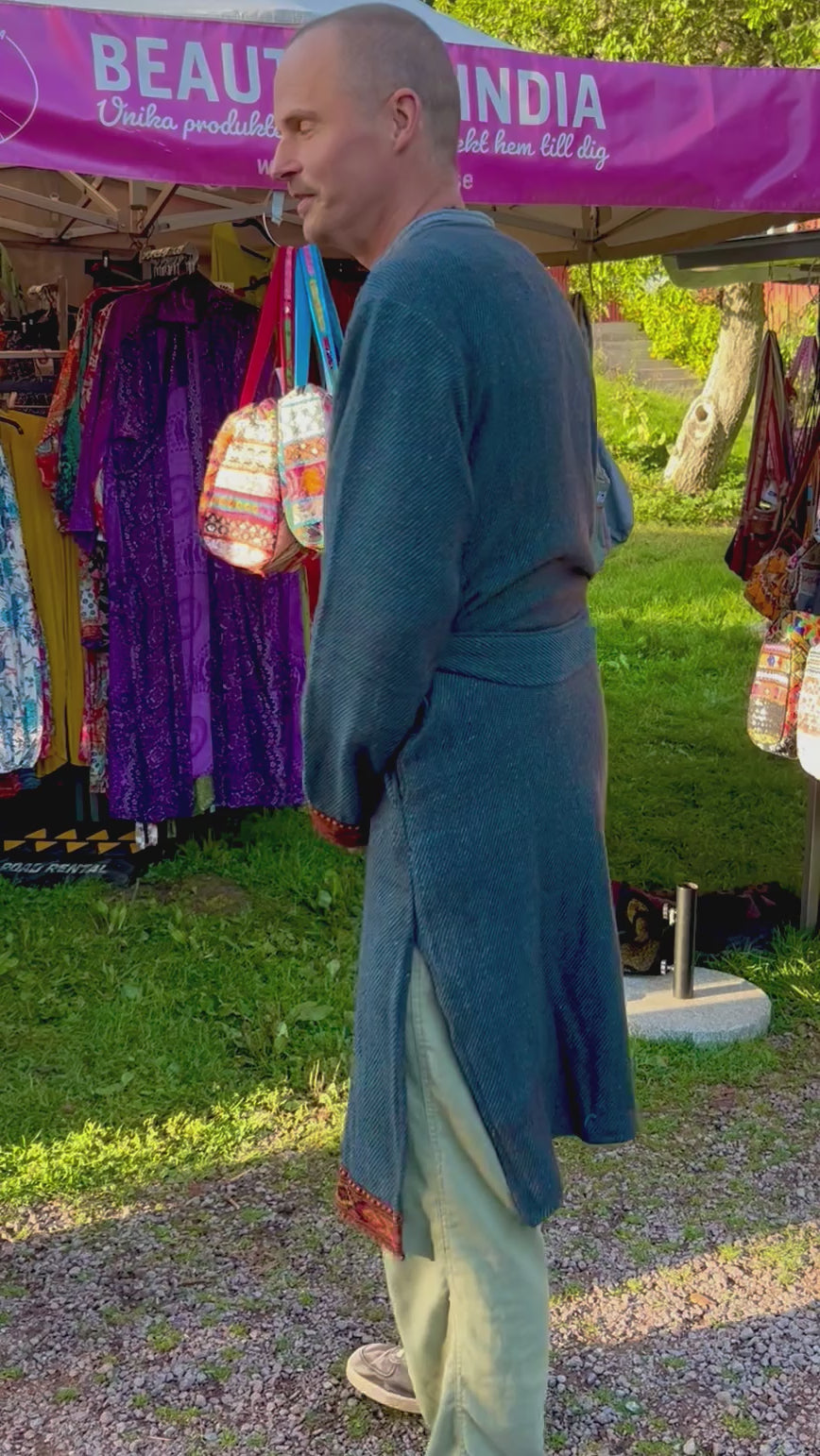 Varm lång kofta