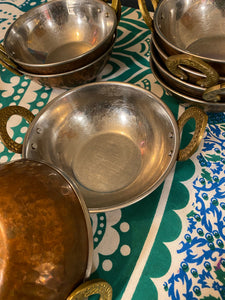 Indisk Upplägg skål i koppar och stål