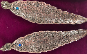 Rökelsehållare platta i metall med indiska motiv
